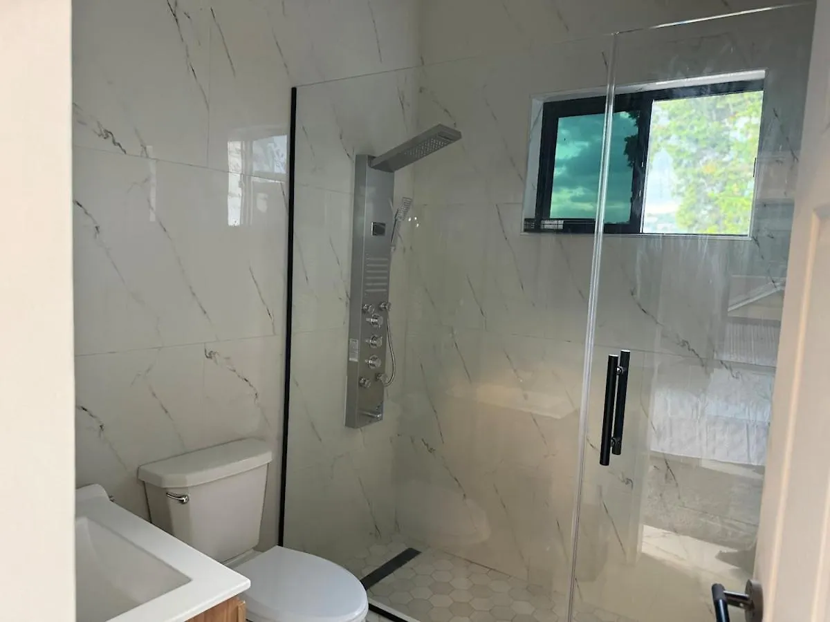 Apartamento Hillside Haven Kingston